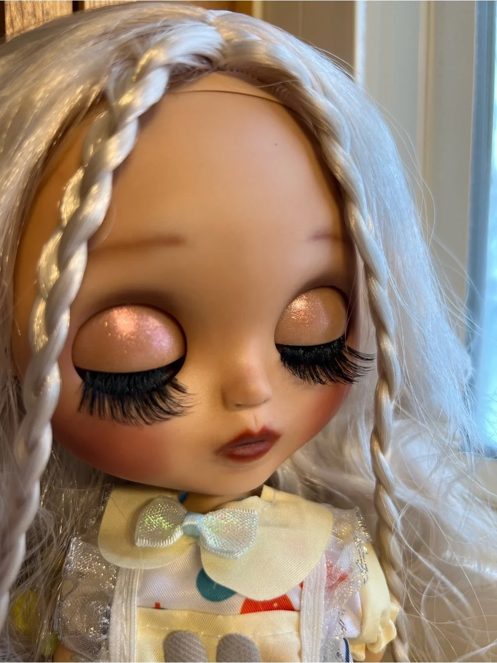 CERTIFIED ICY DBS BLYTHE DOLL AND ACCESSORIES - Picture 6 of 15